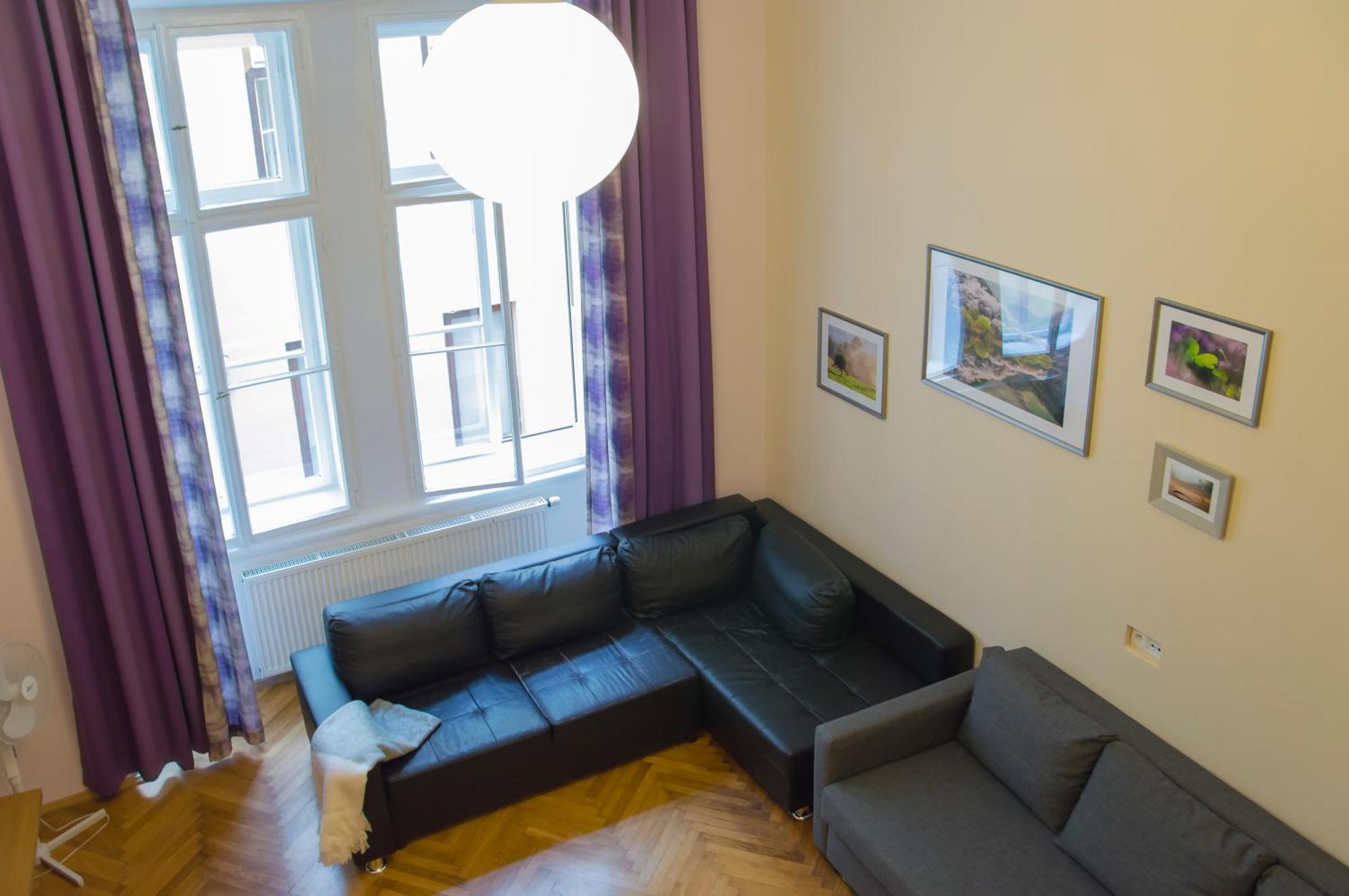 Apartment Jindrisska 25 *